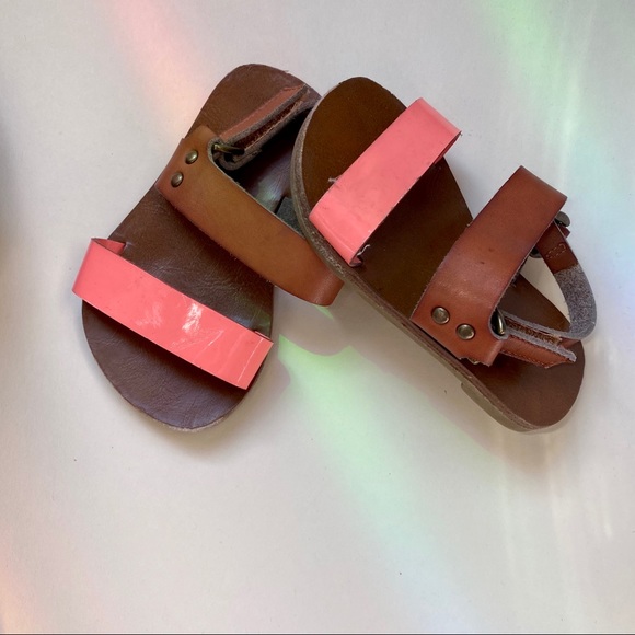 Teeny Toes faux leather brown and pink Sandals (4) - Picture 2 of 4
